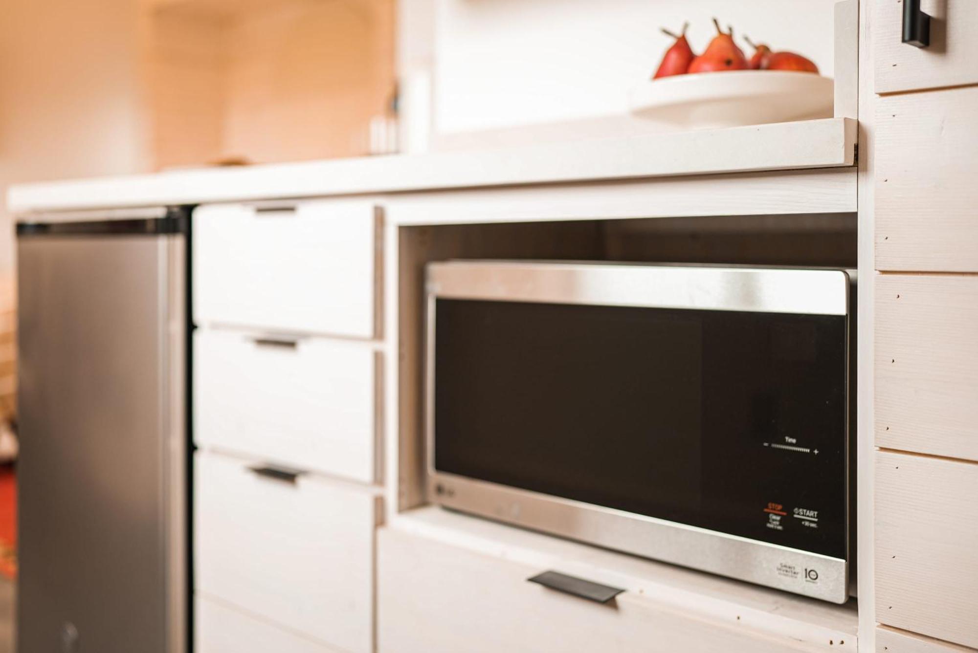 Funboard Room Includes King Bed And Mini Kitchenette 斯廷森海滩 外观 照片